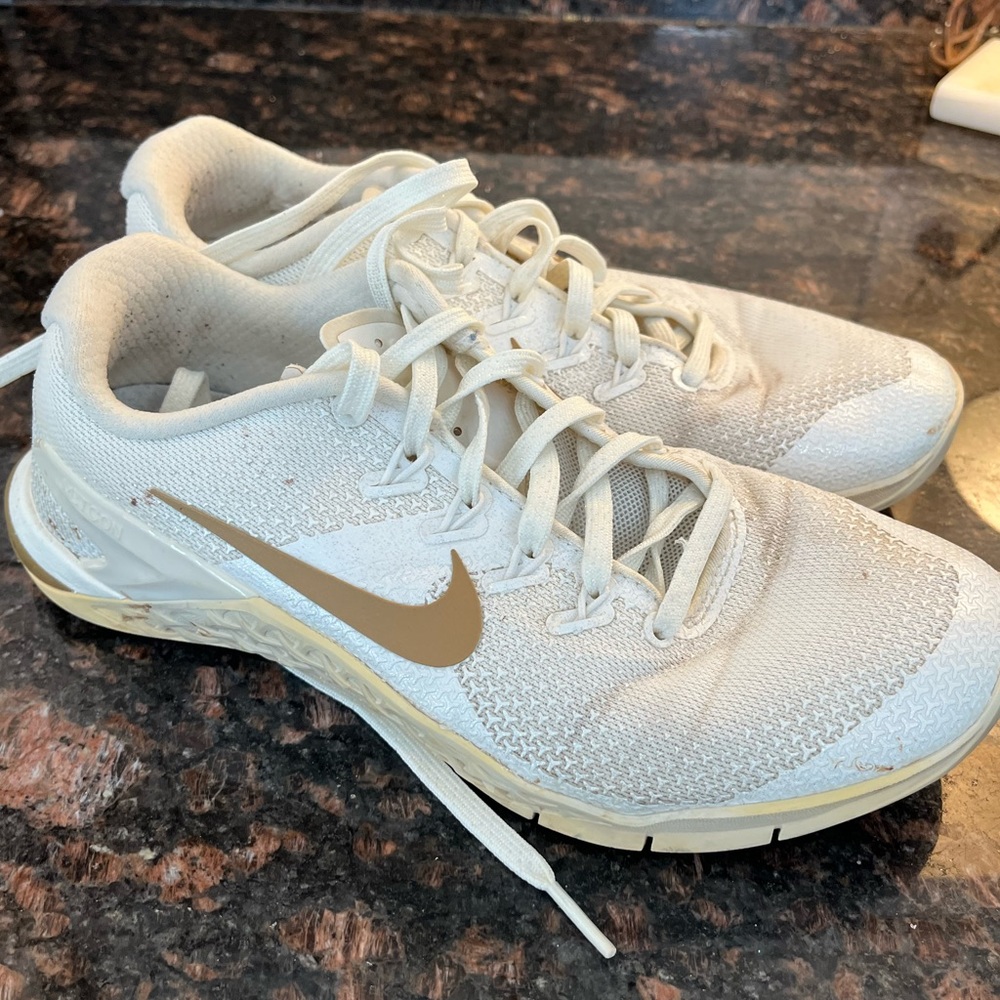 Nike metcon lifting shoes